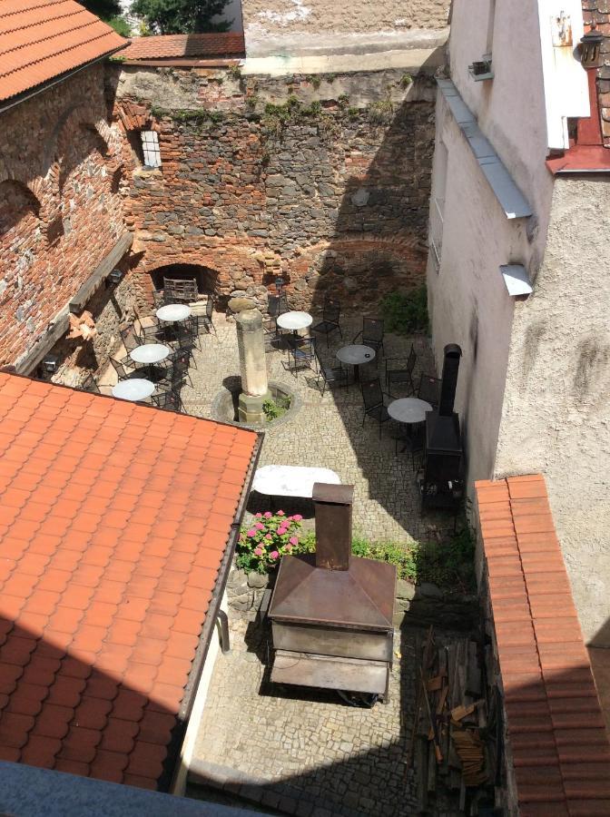 Hotel U Zlateho Andela Pardubice Dış mekan fotoğraf